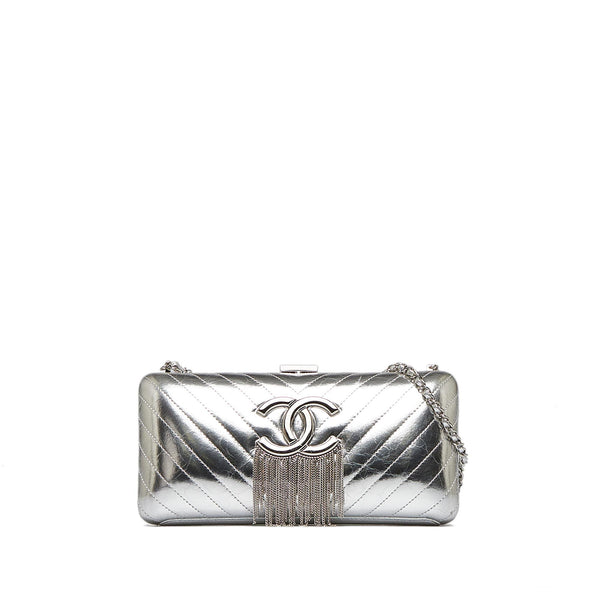 Chanel CC Velvet Clutch Bag (SHG-jvTl7a) – LuxeDH