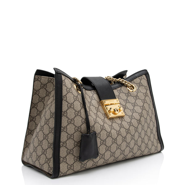 Gucci Padlock medium GG shoulder bag  Shoulder bag, Leather shoulder bag,  Gucci padlock