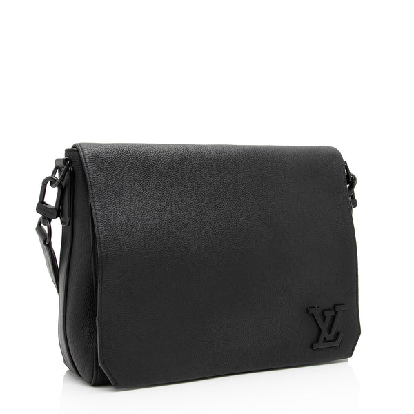 Louis Vuitton Aerogram Takeoff Messenger - Black Messenger Bags