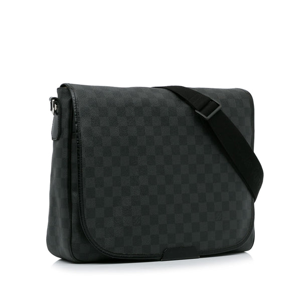 Louis Vuitton Damier Graphite Daniel GM (SHG-dCWJ3D) – LuxeDH