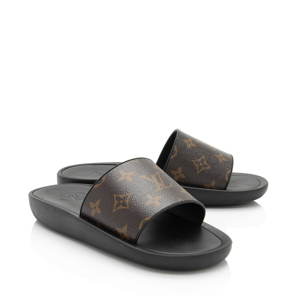 Louis Vuitton Suede V Cut Slide Sandals - Size 8 / 38 (SHF-23625