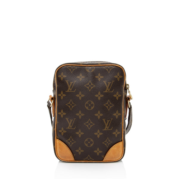 Louis Vuitton Vintage Monogram Canvas e Shoulder Bag (SHF-Xkypgp –  LuxeDH