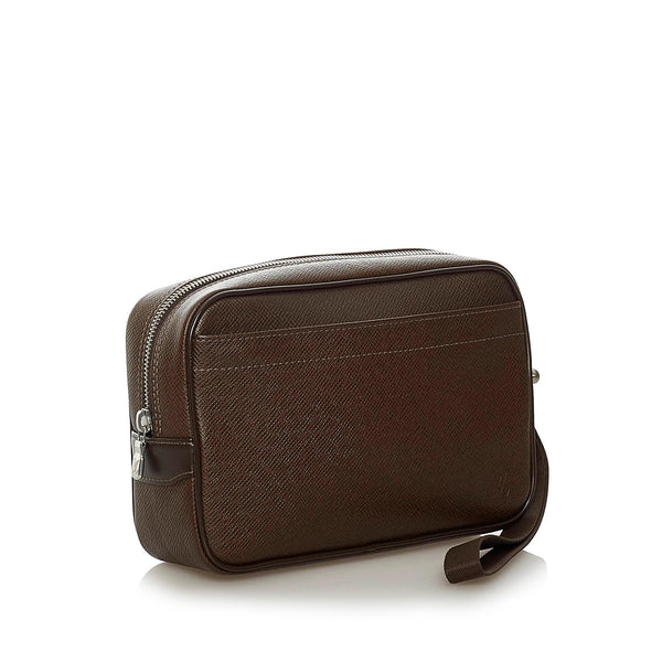 Louis Vuitton Taiga Kaluga Clutch Bag (SHG-iKlNhH) – LuxeDH