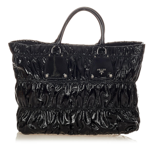 Prada Vernice Gaufre Tote Bag (SHG-26260)