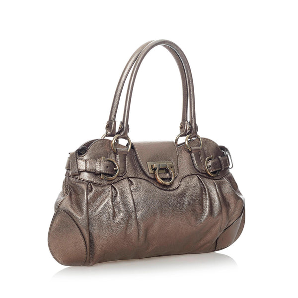 Salvatore Ferragamo Gancini Leather Shoulder Bag (SHG-27185) – LuxeDH