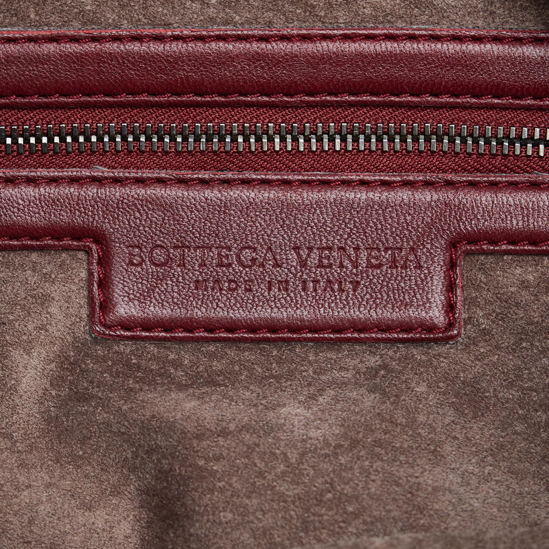 Bottega Veneta Intrecciato Backpack (SHG-BV30cO) – LuxeDH