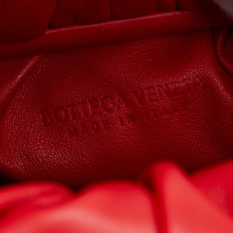 Bottega Veneta Lambskin The Shoulder Pouch (SHG-xU0578)