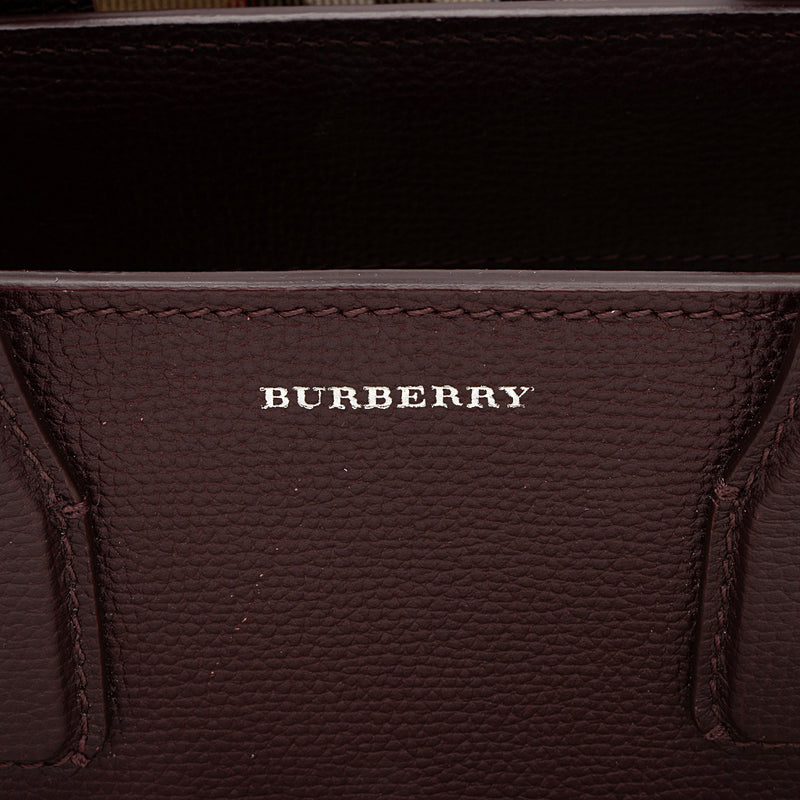 Burberry House Check Leather Banner Small Tote (SHF-V3OmuM)