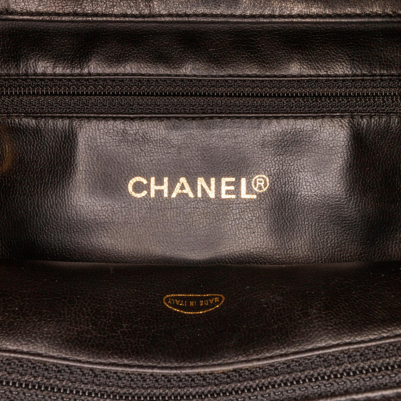 Chanel CC Calfskin Shoulder Bag (SHG-XaxMuh)