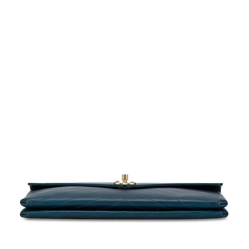 Chanel CC Chevron Calfskin Envelope Clutch (SHG-Nah7n1)