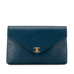 Chanel CC Chevron Calfskin Envelope Clutch (SHG-Nah7n1)