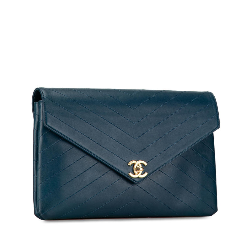 Chanel CC Chevron Calfskin Envelope Clutch (SHG-Nah7n1)