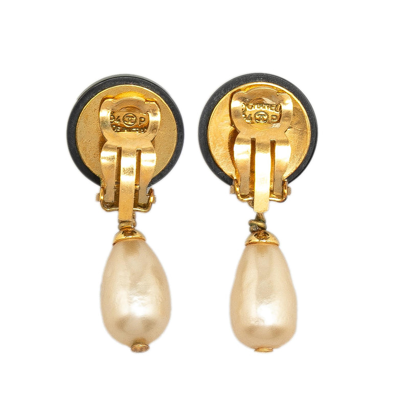 Chanel CC Dangling Faux Pearl Clip on Earrings (SHG-xVB7Y6)