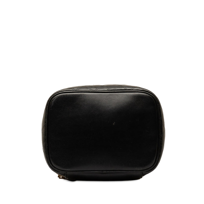 Chanel CC Lambskin Vanity Case (SHG-dFbhQA)