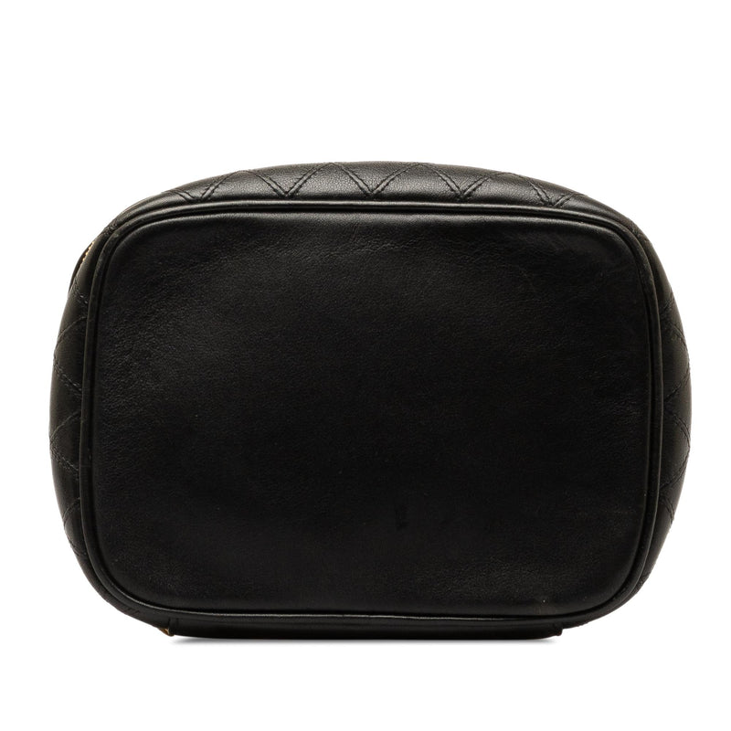 Chanel CC Lambskin Vanity Case (SHG-US9oms)