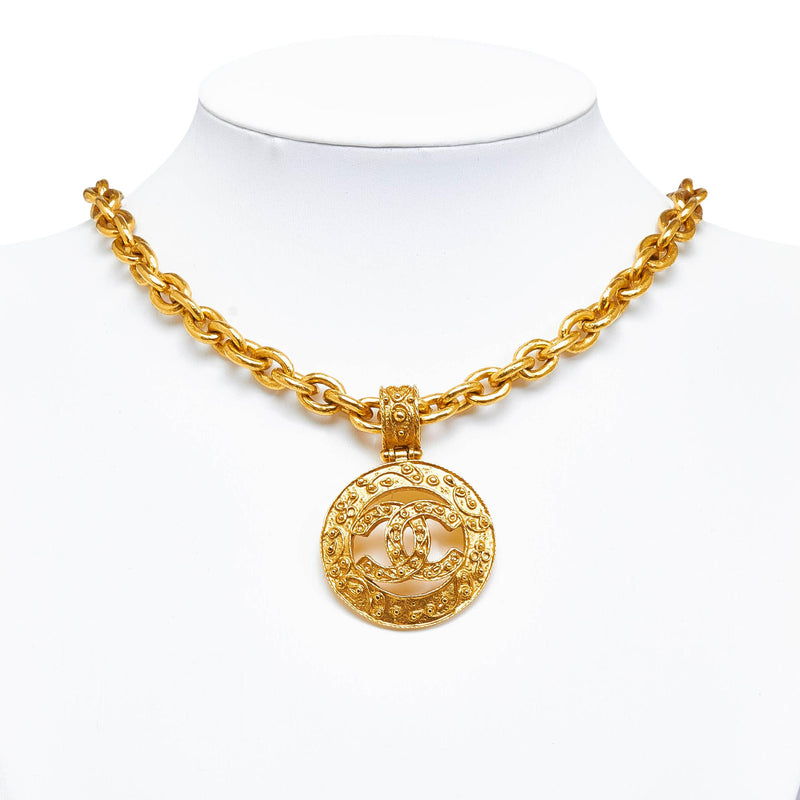 Chanel CC Pendant Necklace (SHG-N8WIPk)