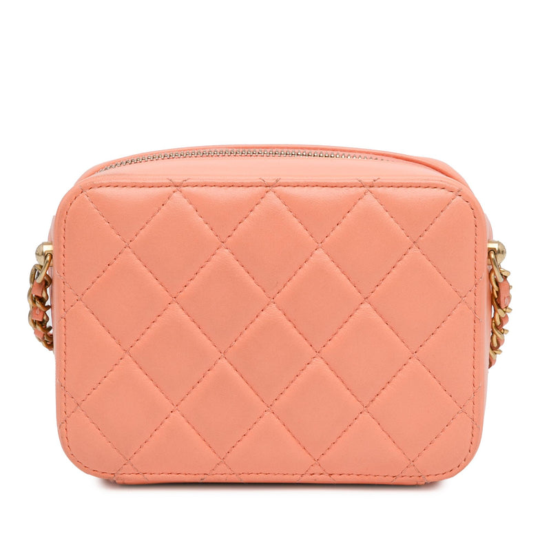 Chanel CC Quilted Lambskin Pearl Crush Camera Bag (SHG-Pv1zqe)