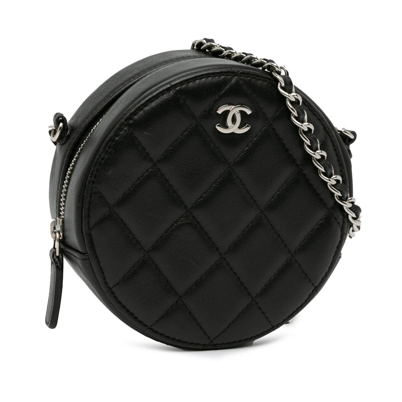 Chanel CC Quilted Lambskin Round Clutch with Chain (SHG-s7cHe2)