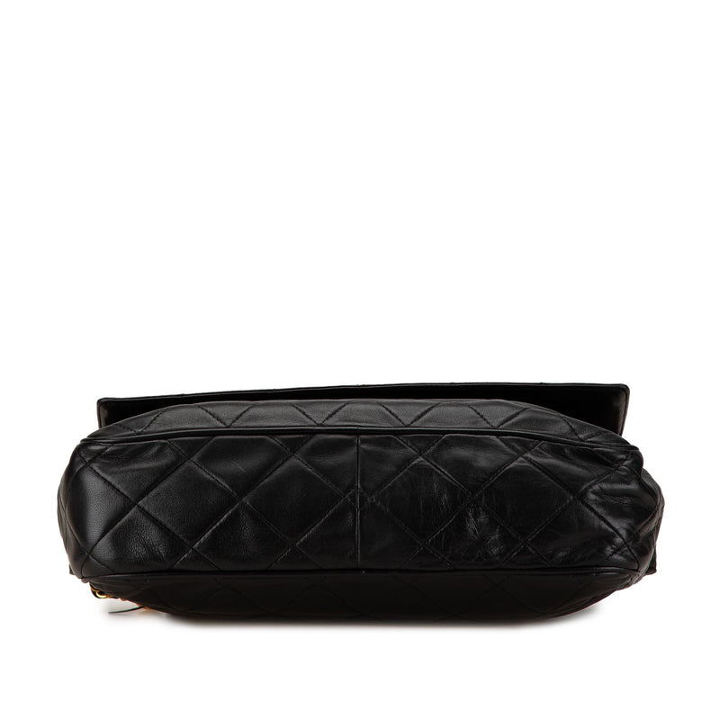 Chanel CC Quilted Lambskin Tassel Crossbody (SHG-25TGIf)