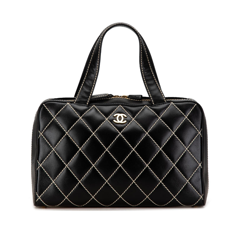 Chanel CC Wild Stitch Lambskin Handbag (SHG-4xK9Cn)