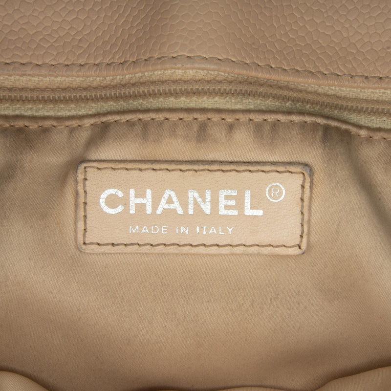 Chanel Caviar Grand Shopping Tote (SHG-LyPVox)