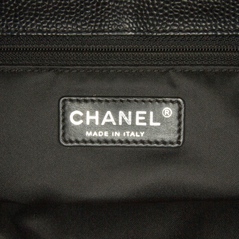 Chanel Caviar Grand Shopping Tote (SHG-LszQLM)