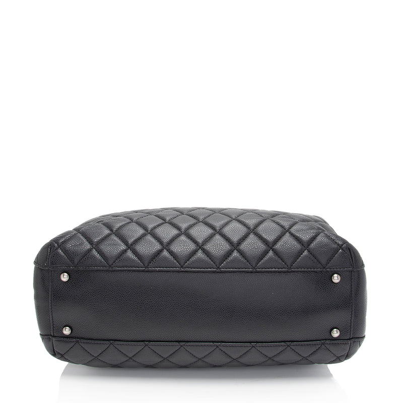 Chanel Caviar Leather Fold In Flap Top Tote (SHF-yvfNuJ)