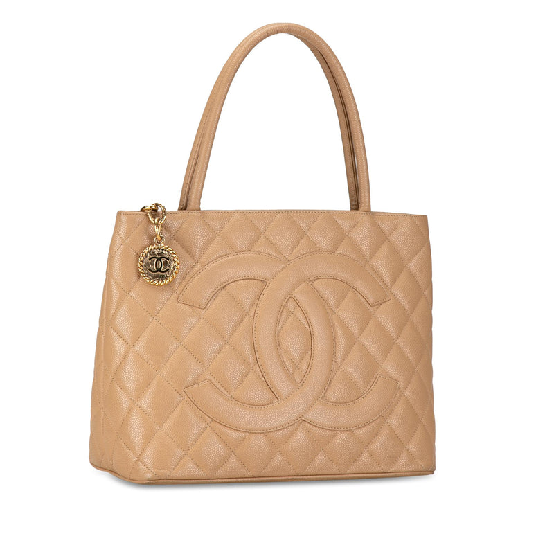 Chanel Caviar Medallion Tote (SHG-Pto6KD)