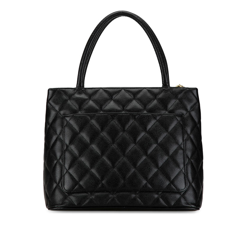 Chanel Caviar Medallion Tote (SHG-lt8XBk)