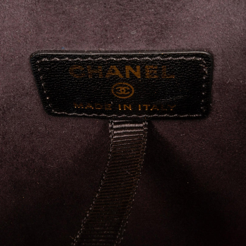 Chanel Chain Around Phone Holder Crossbody Bag (SHG-AIYeod) – LuxeDH
