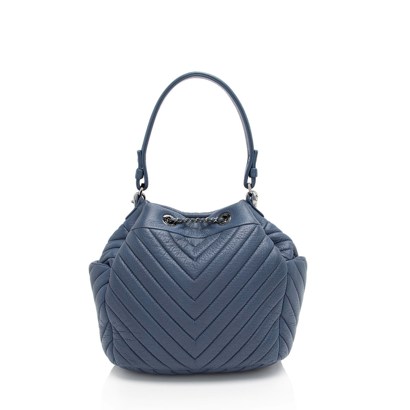 Chanel Chevron Goatskin CC Urban Spirit Small Bucket Bag (SHF-Hfm7dh)