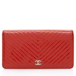 Chanel Chevron Patent Leather Yen Wallet (SHF-dr7rcl)