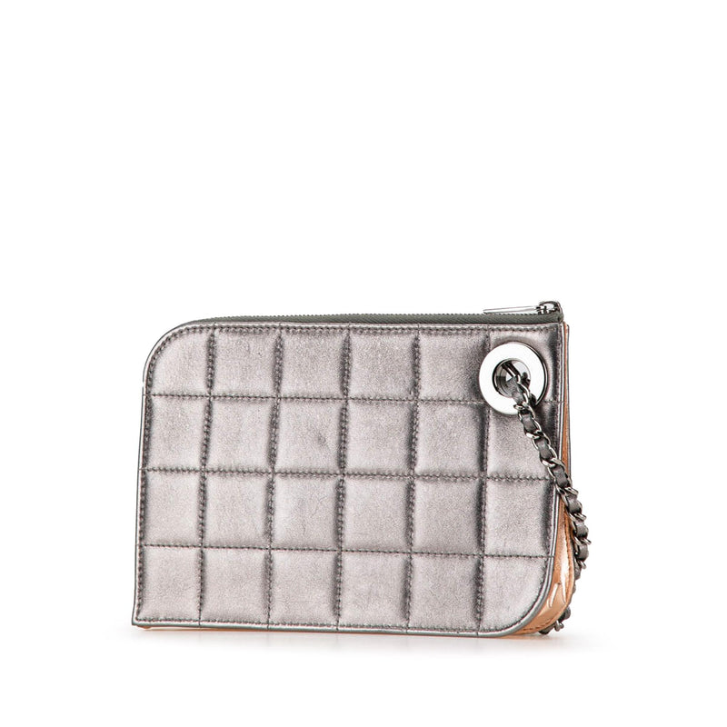 Chanel Chocolate Bar Lambskin Handcuff Wristlet (SHG-fy9cmw)