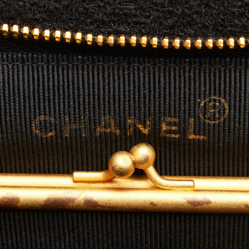 Chanel Classic Tweed Shoulder Bag (SHG-FNv49C)