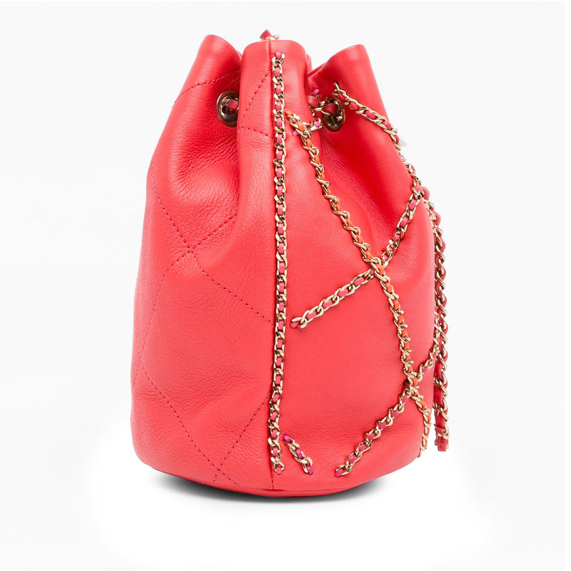 Chanel Entwined Chain Drawstring Bucket (SHG-j3tiCD)