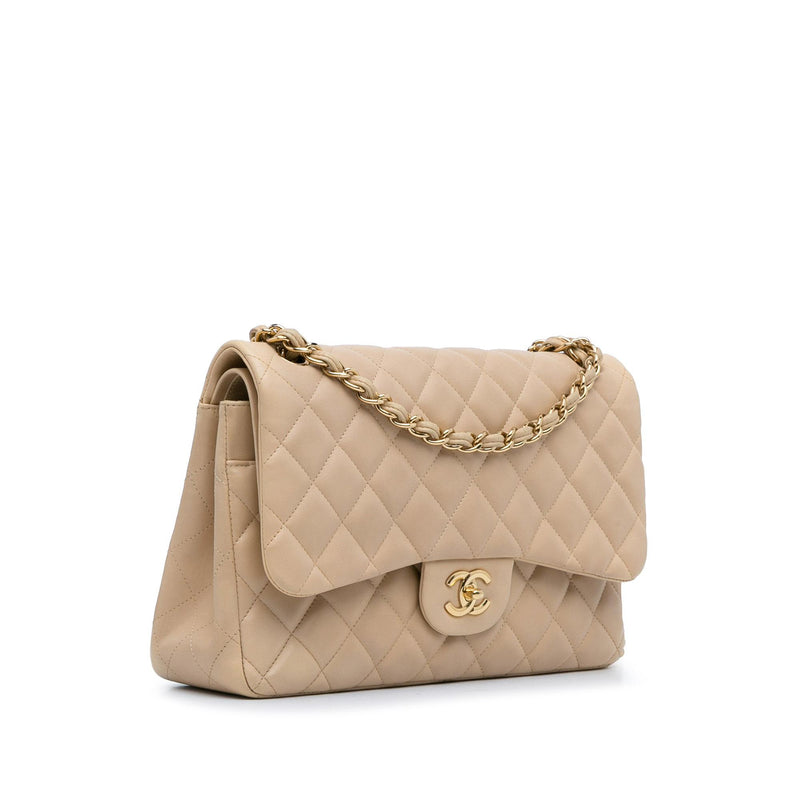 Chanel Jumbo Classic Lambskin Double Flap (SHG-w2q3Kp)