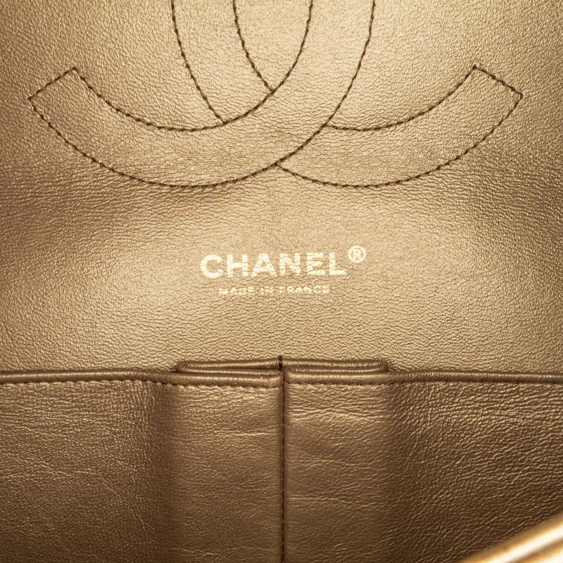 Chanel Jumbo Classic Lambskin Double Flap (SHG-hZQv8E)