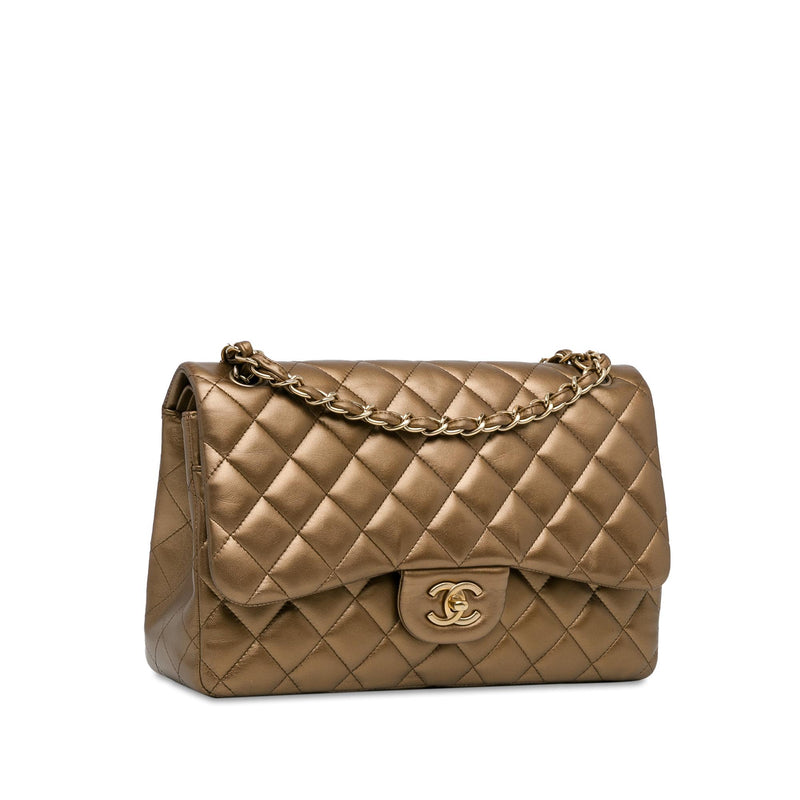 Chanel Jumbo Classic Lambskin Double Flap (SHG-hZQv8E)