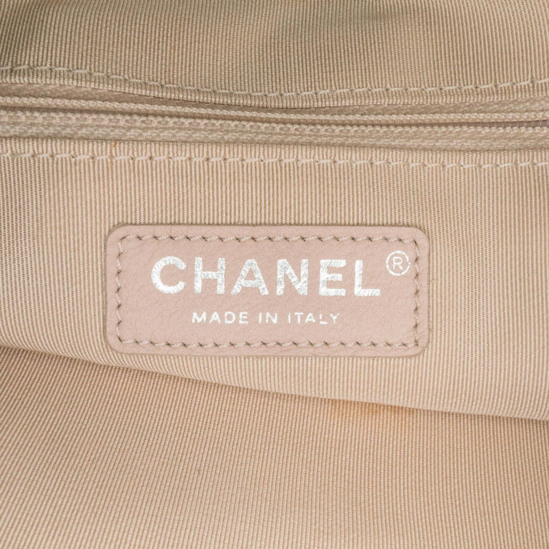 Chanel La Pausa Bay Shopping Tote (SHG-q7Sp2f)