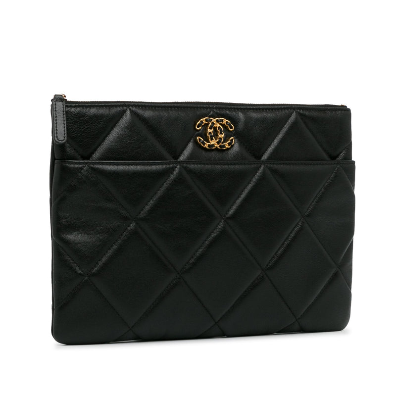 Chanel Lambskin 19 Clutch Bag (SHG-iQPavE)