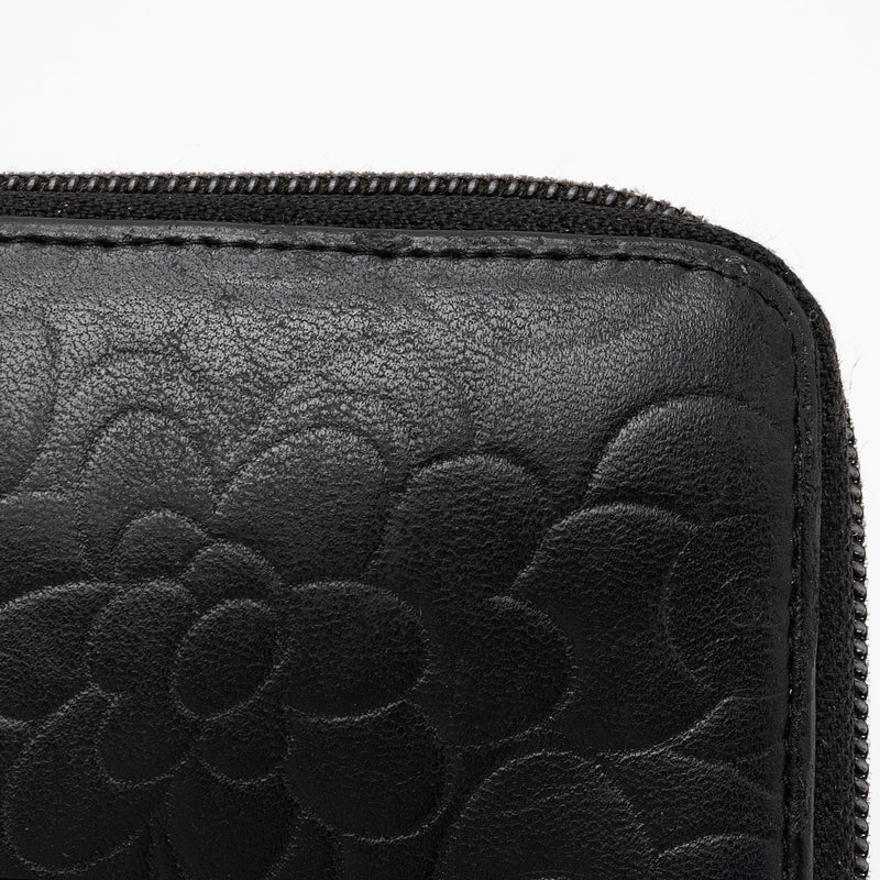 Chanel Lambskin Camellia Zip Around Wallet (SHF-fpP10f)