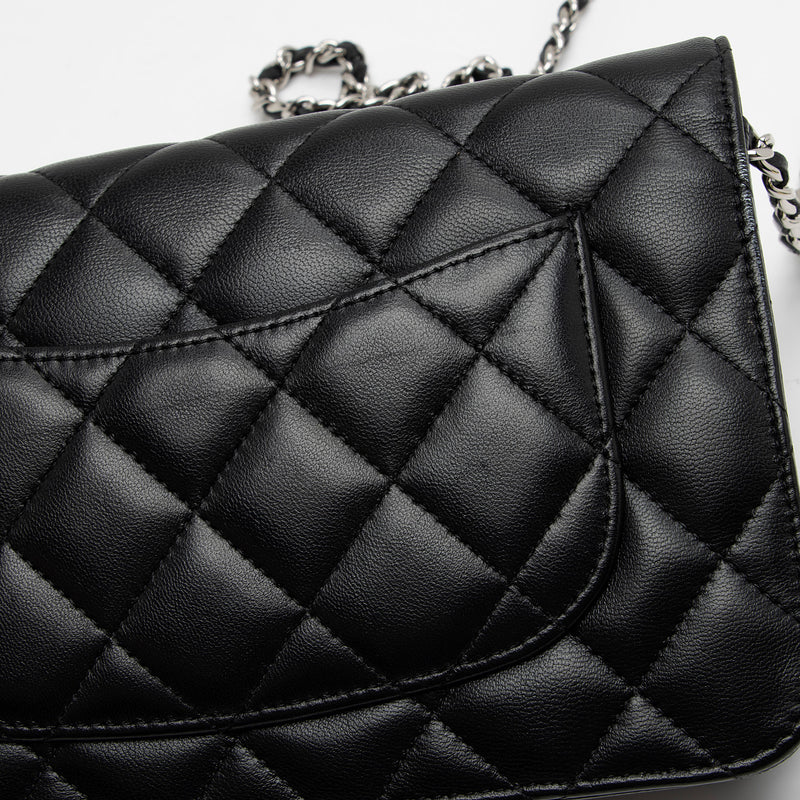 Chanel Lambskin Classic Wallet on Chain (SHF-zqvIju)