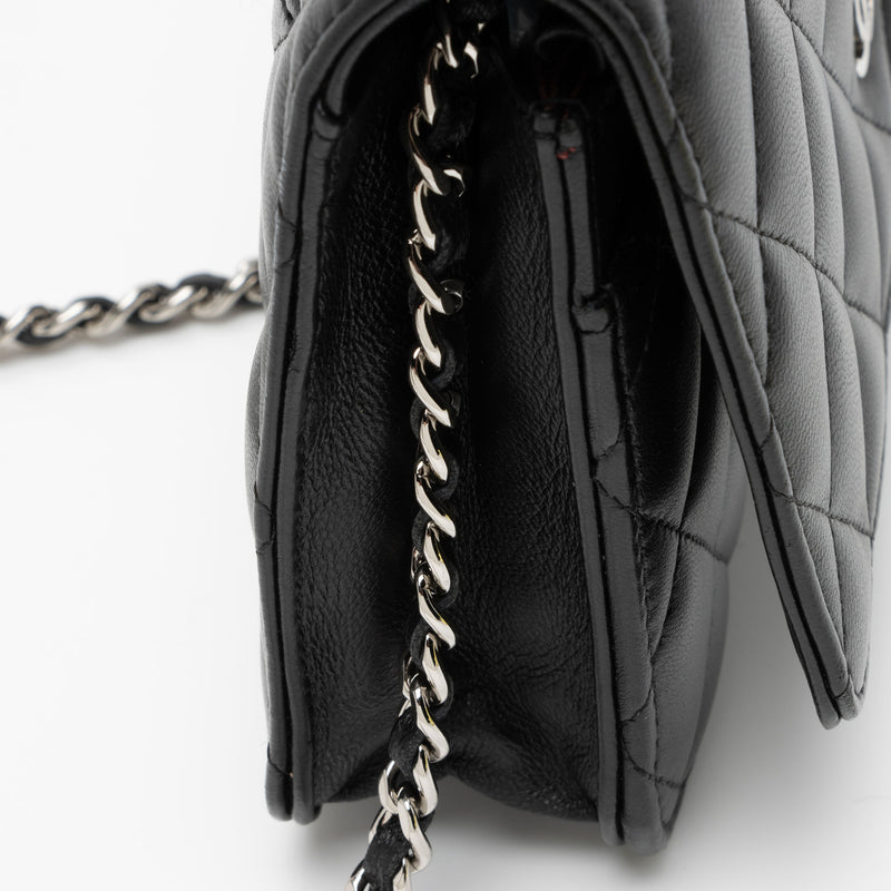 Chanel Lambskin Classic Wallet on Chain (SHF-zqvIju)