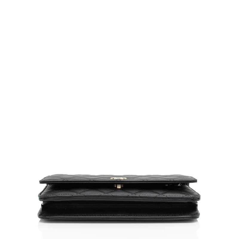 Chanel Lambskin Classic Wallet on Pearl Chain (SHF-UG7p9q)