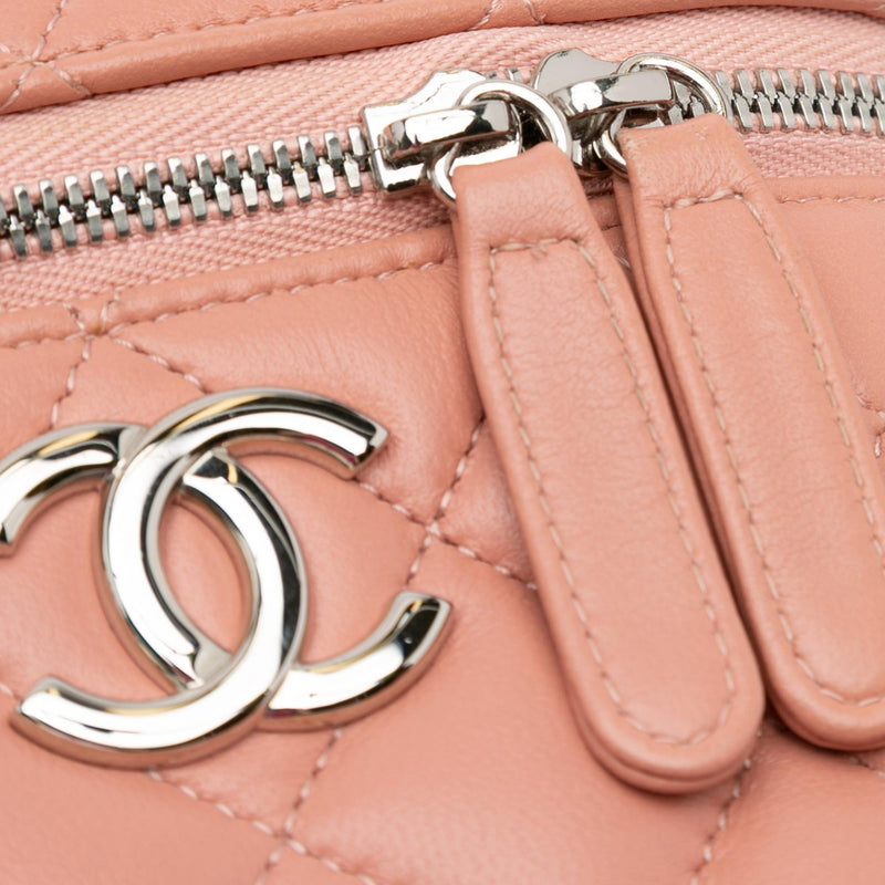 Chanel Lambskin Top Handle Vanity Case with Chain (SHG-BSRNGL)