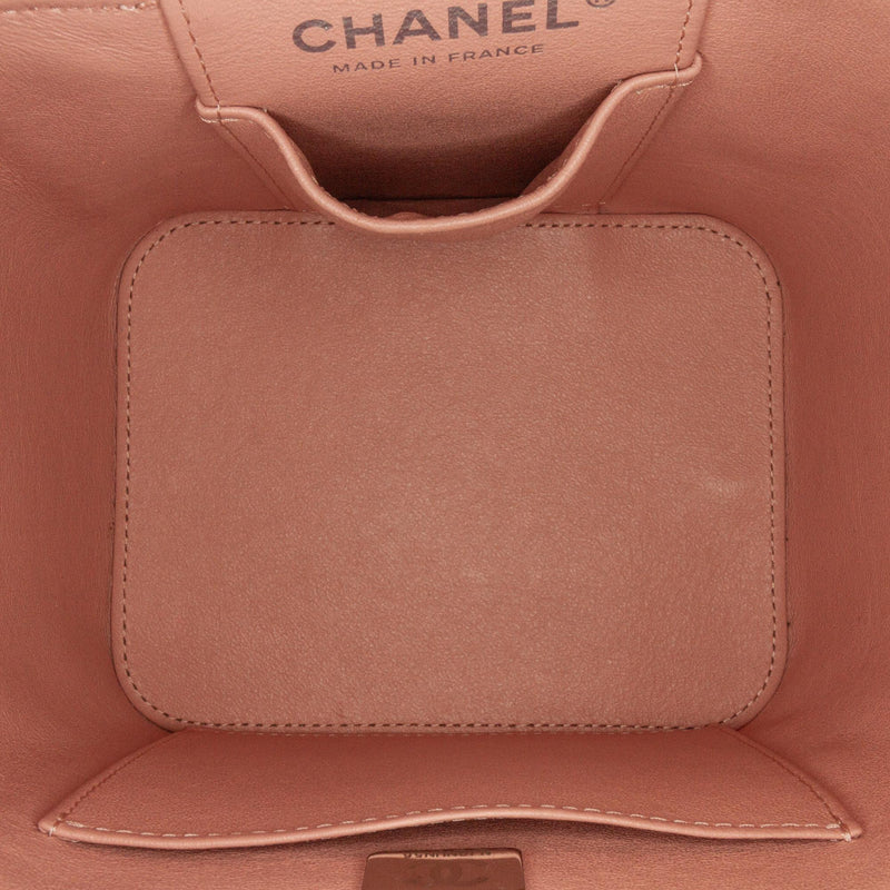 Chanel Lambskin Top Handle Vanity Case with Chain (SHG-BSRNGL)