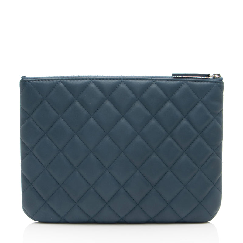 Chanel Lambskin Medium O-Case (SHF-MmekEe)