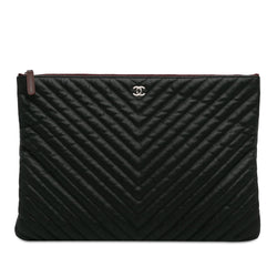 Chanel Large Caviar Chevron Flat Cosmetic Case (SHG-F6hVIo)