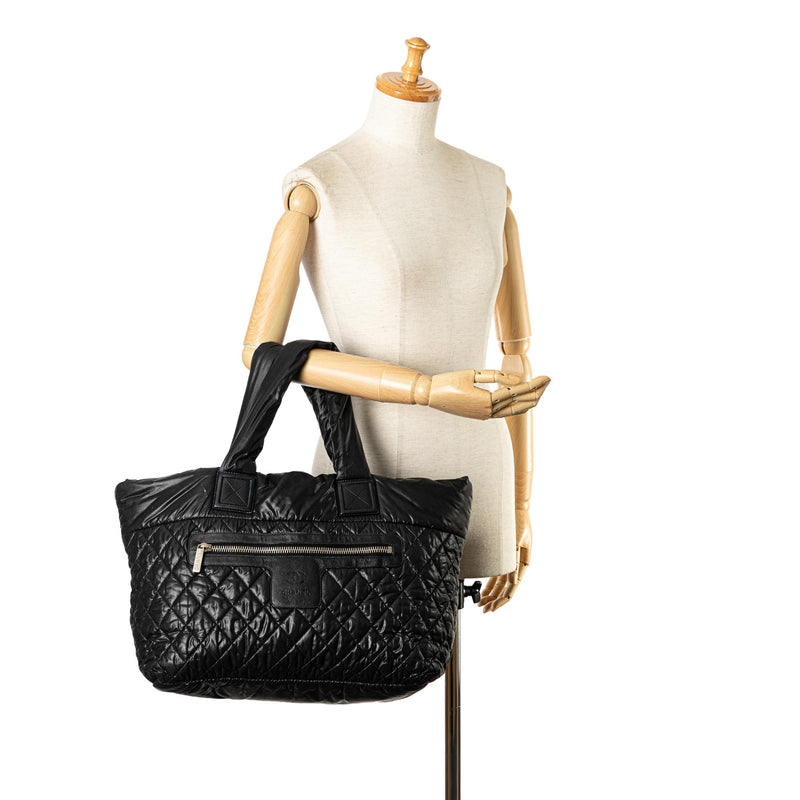 Chanel Large Coco Cocoon Tote (SHG-UOX0dq)