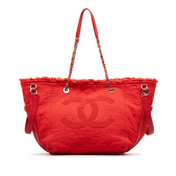 Chanel Large Double Face Shopping Tote (SHG-glNdPI)